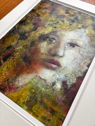Ava thumbnail 3